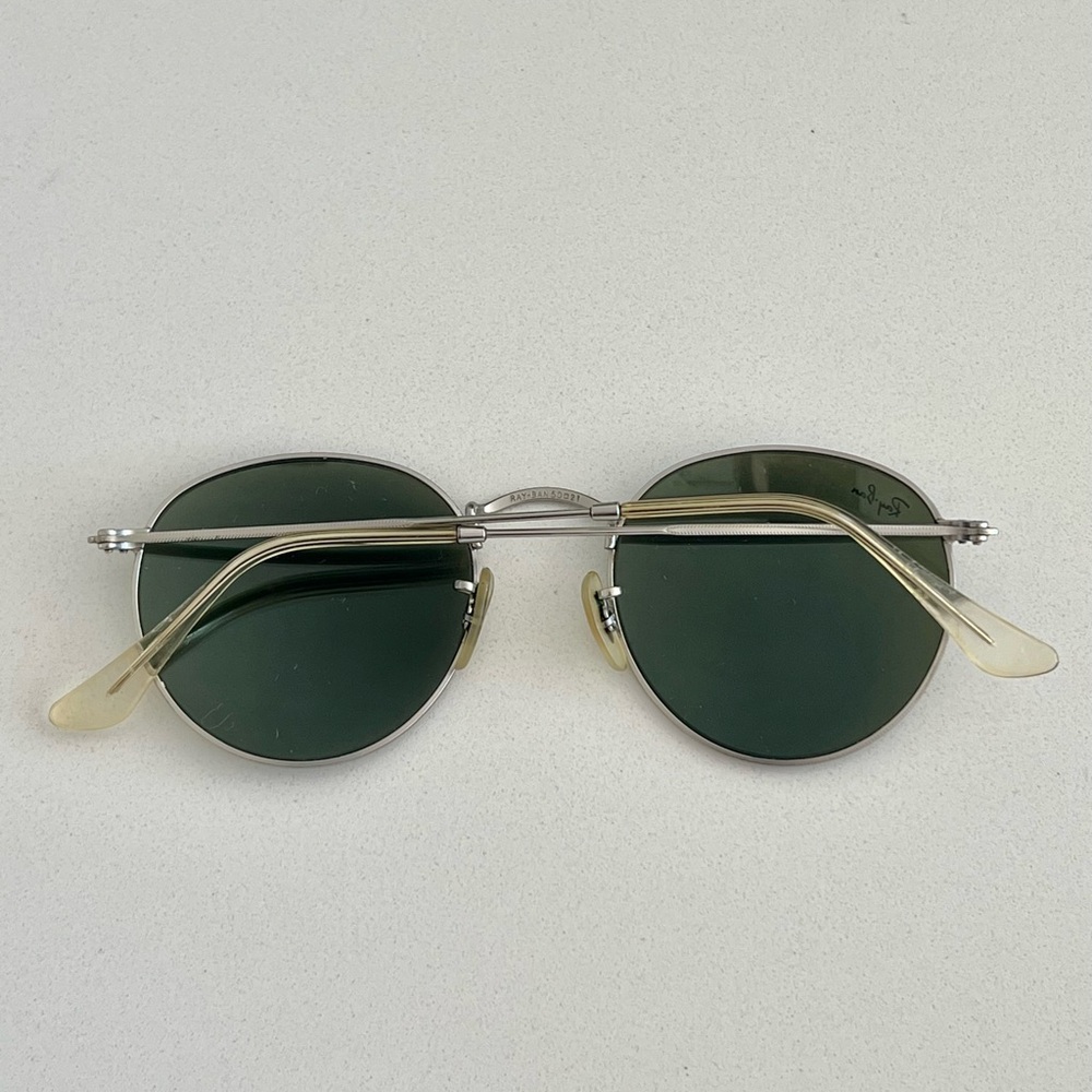 Ray-Ban Round Flash Lens Sunglasses in fair condition - Picture 7 of 8